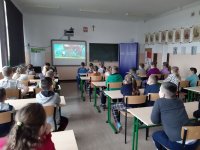 Spotkanie przedstawicieli Policji z uczniami w Szkole Podstawowej w Boćkach.